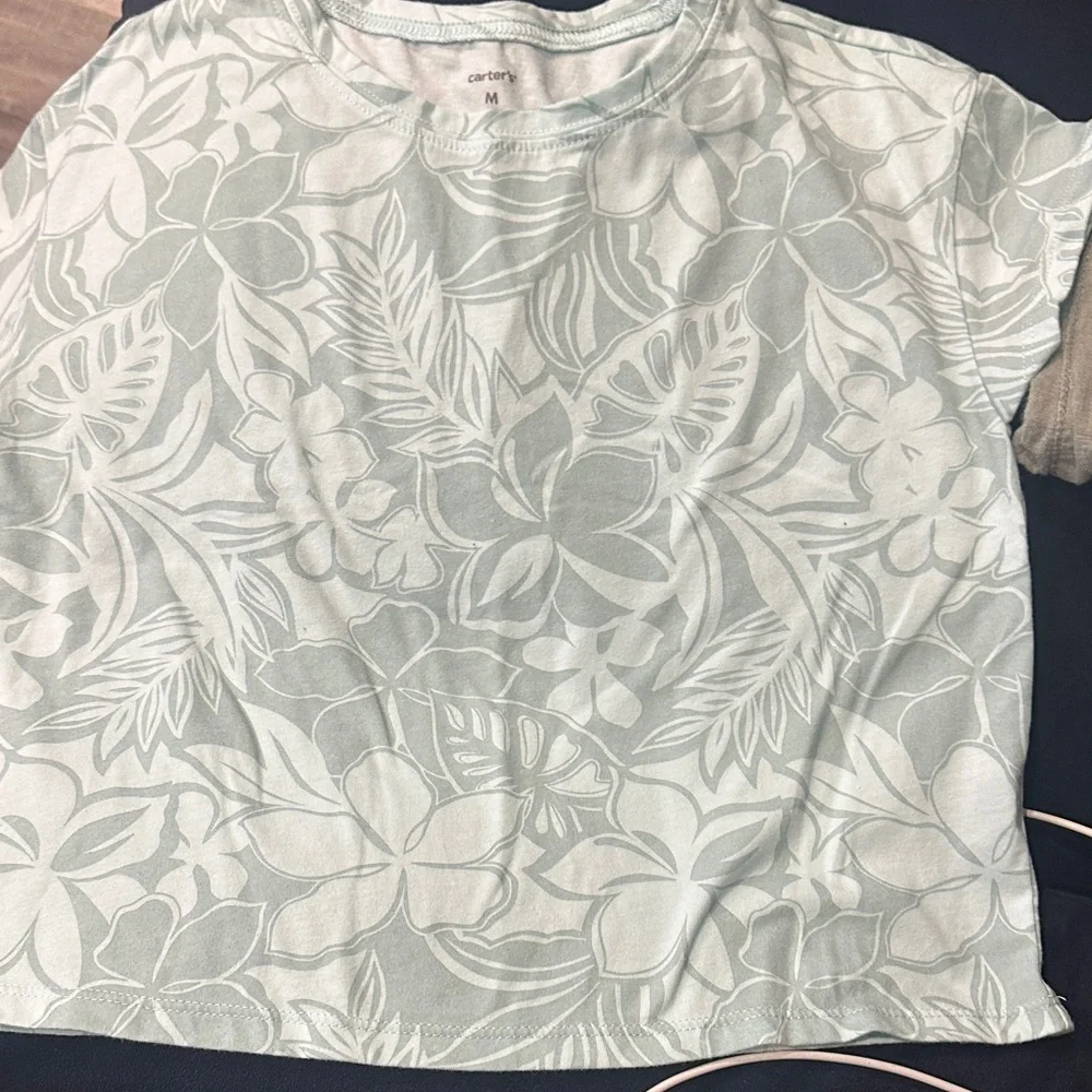 Carter's kids Tropical Floral Tee - size medium